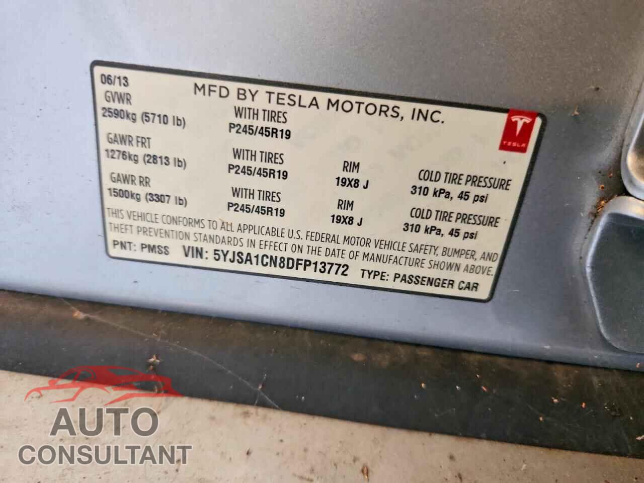 TESLA MODEL S 2013 - 5YJSA1CN8DFP13772