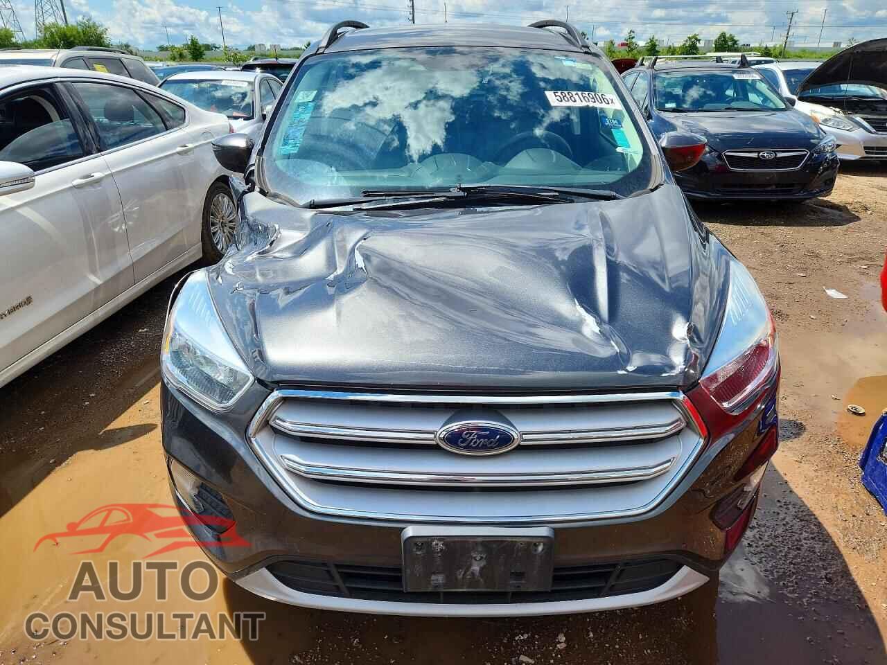 FORD ESCAPE 2018 - 1FMCU0GD8JUD60813