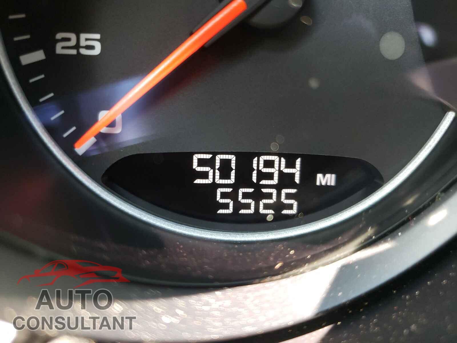 PORSCHE CAYENNE 2016 - WP1AA2A26GKA09702