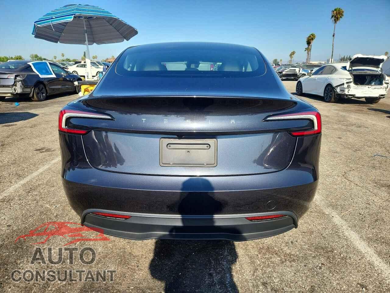 TESLA MODEL 3 2024 - 5YJ3E1EA0RF868715