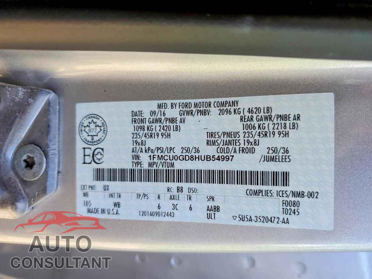 FORD ESCAPE 2017 - 1FMCU0GD8HUB54997