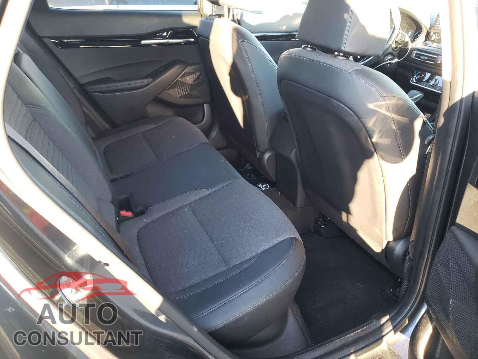 KIA SELTOS 2021 - KNDEUCAA4M7161659