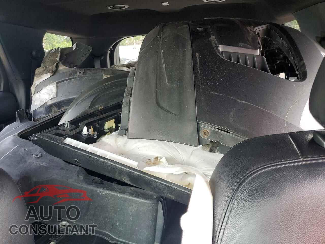 FORD EXPLORER 2018 - 1FM5K7D85JGB41319