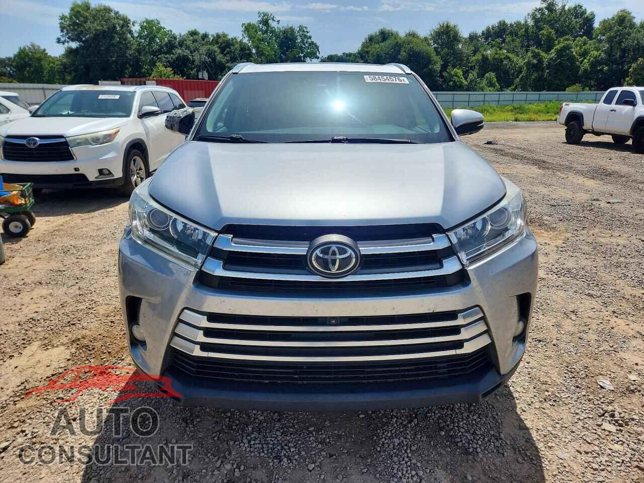 TOYOTA HIGHLANDER 2017 - 5TDYZRFH1HS190894