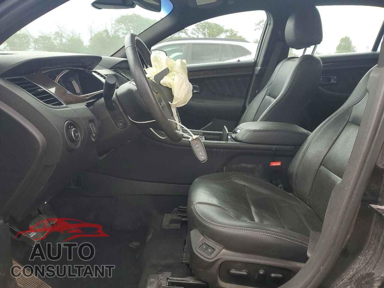 FORD TAURUS 2019 - 1FAHP2F81KG115424
