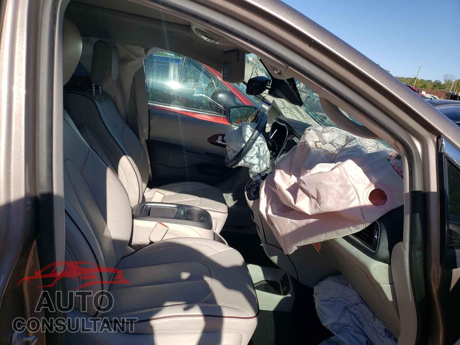 CHRYSLER PACIFICA 2018 - 2C4RC1GG7JR322181