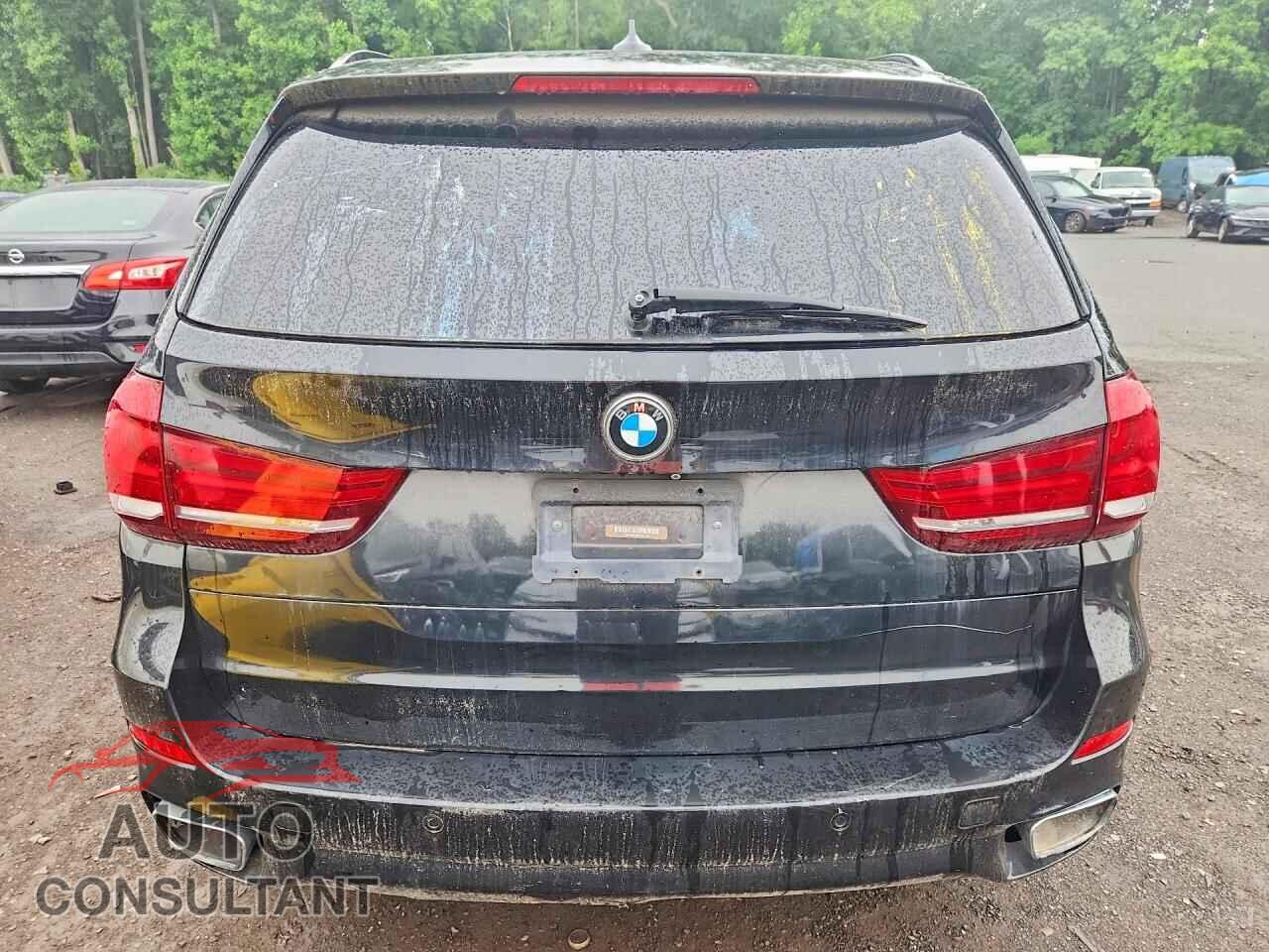 BMW X5 2014 - 5UXKR2C56E0C01136