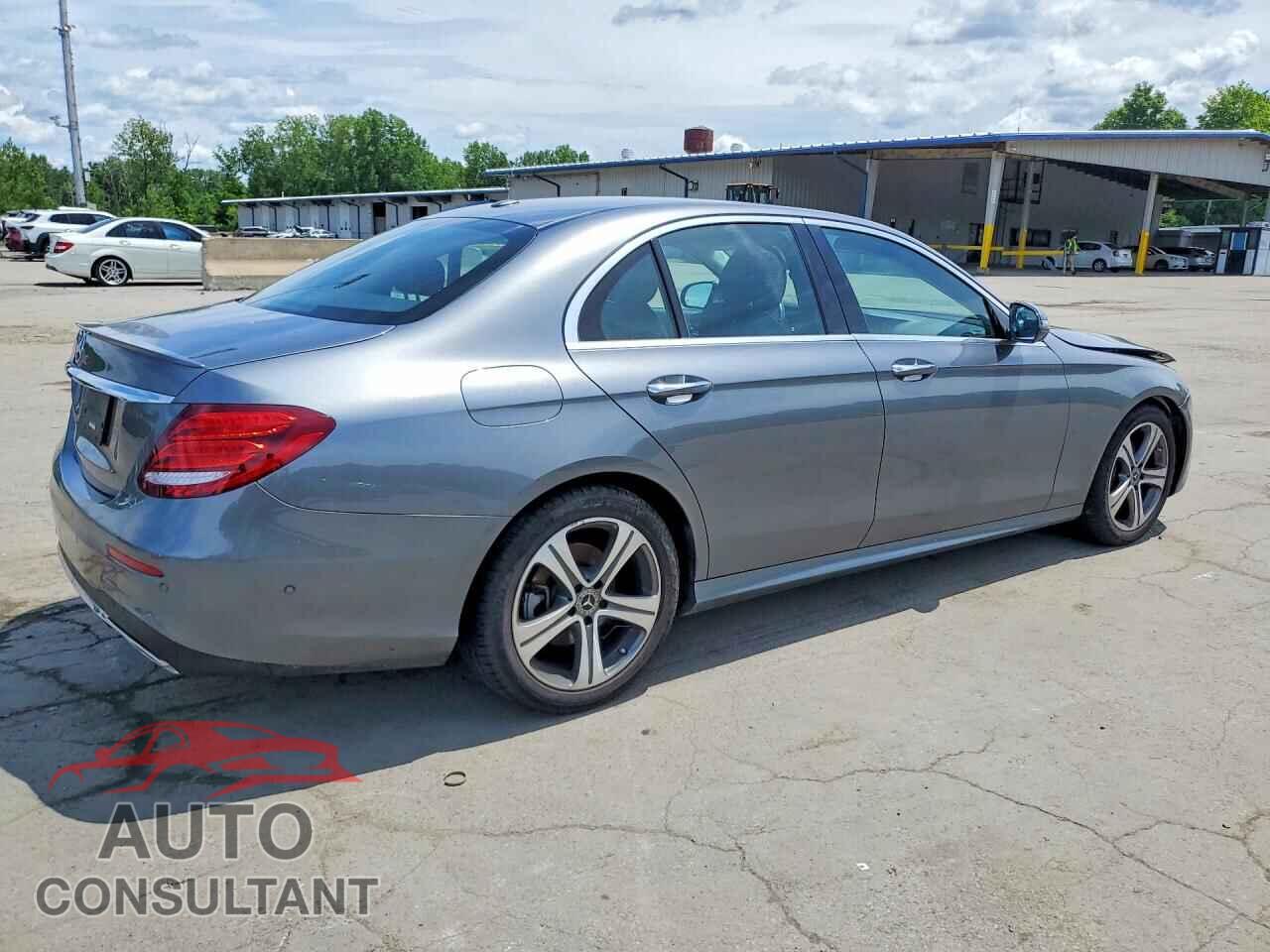 MERCEDES-BENZ E-CLASS 2018 - WDDZF4JB5JA364459