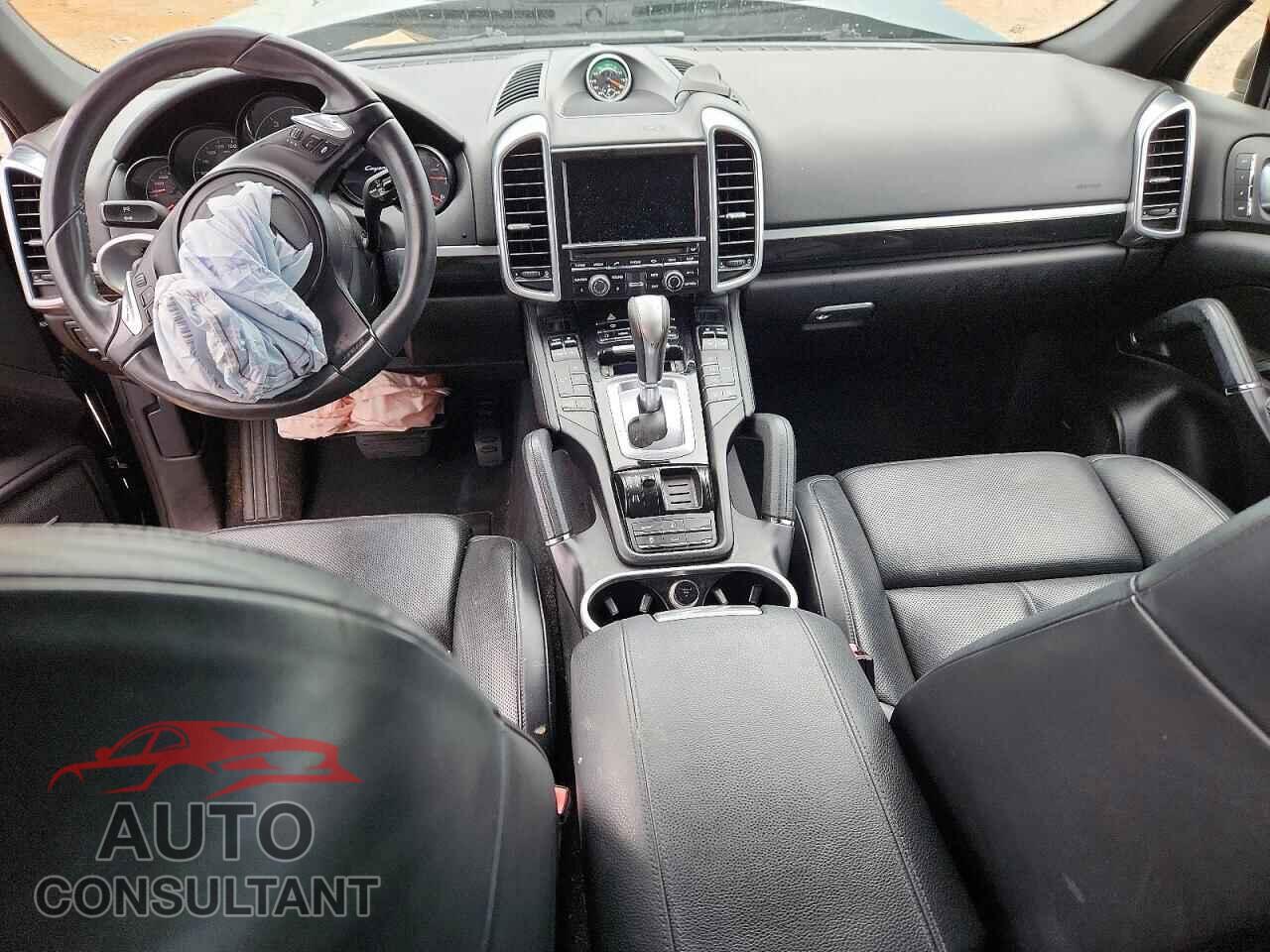PORSCHE CAYENNE 2012 - WP1AA2A2XCLA08590