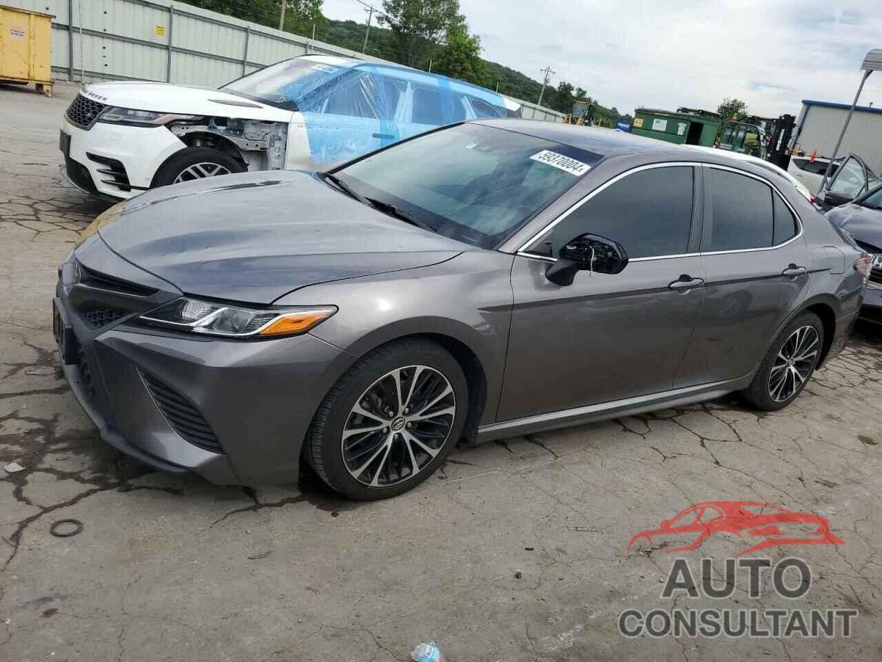 TOYOTA CAMRY 2018 - 4T1B11HK6JU609794