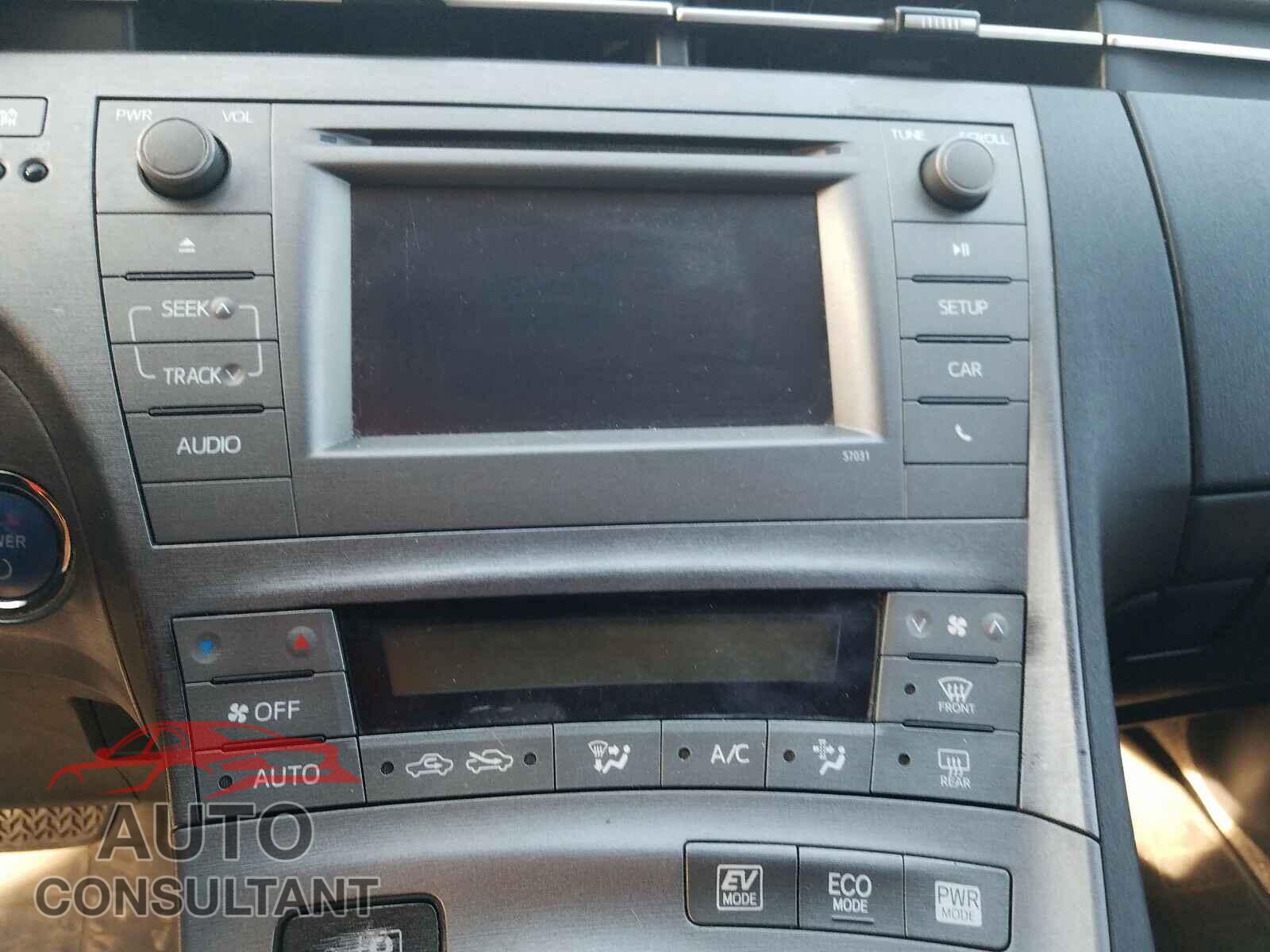 TOYOTA PRIUS 2013 - JTDKN3DU8D5604204