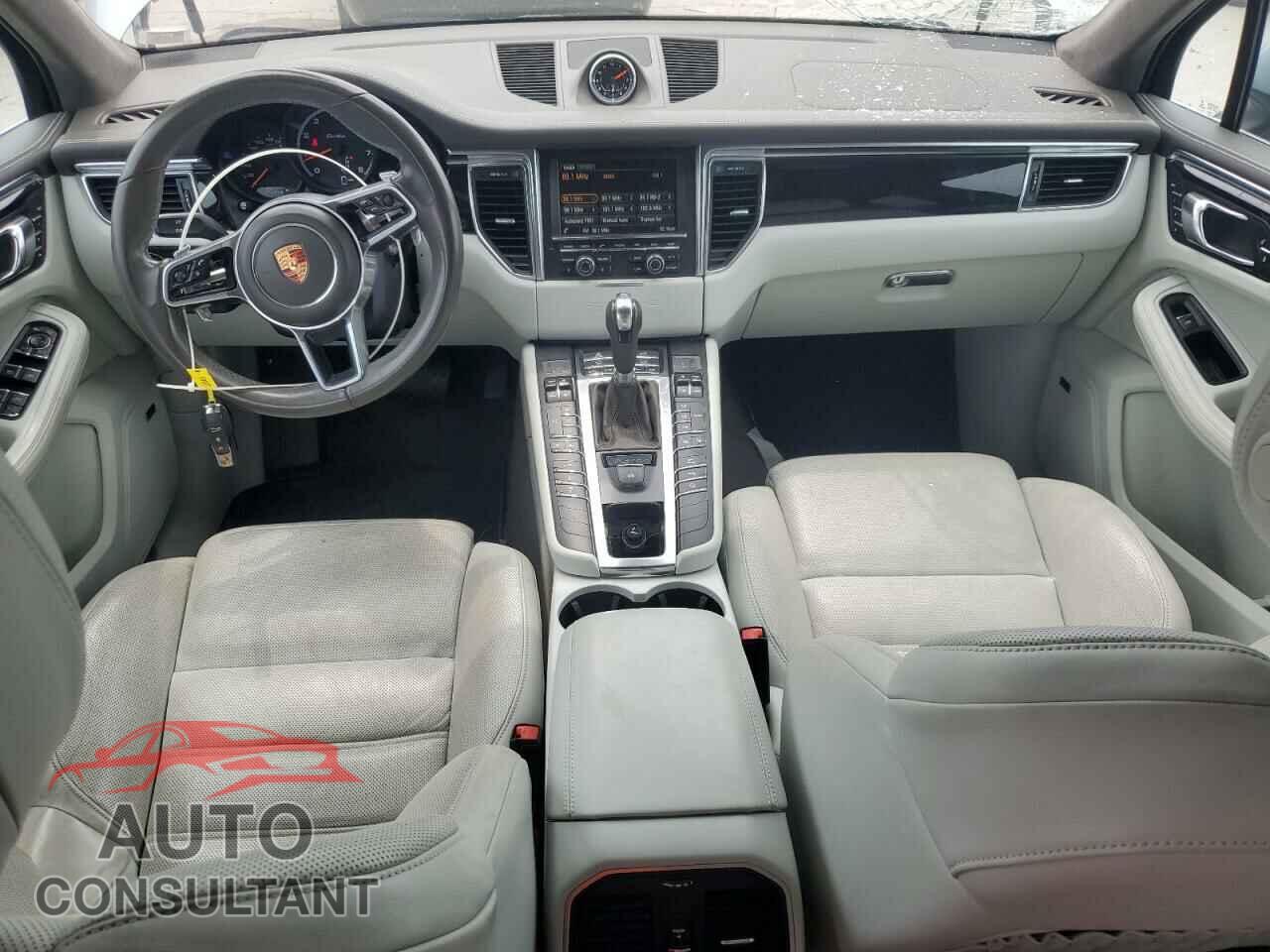 PORSCHE MACAN 2016 - WP1AF2A53GLB90280