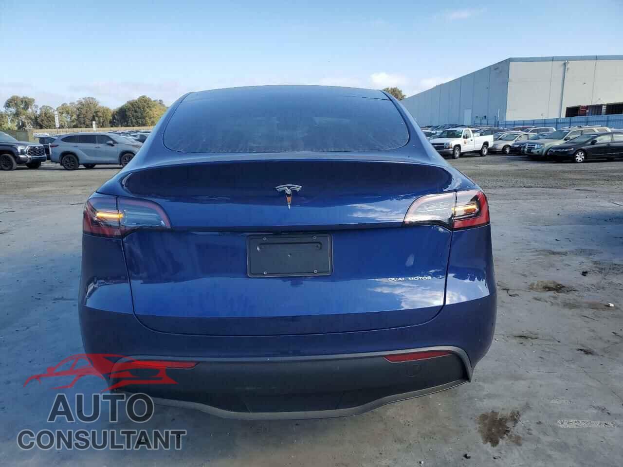TESLA MODEL Y 2024 - 7SAYGDEE9RF985376