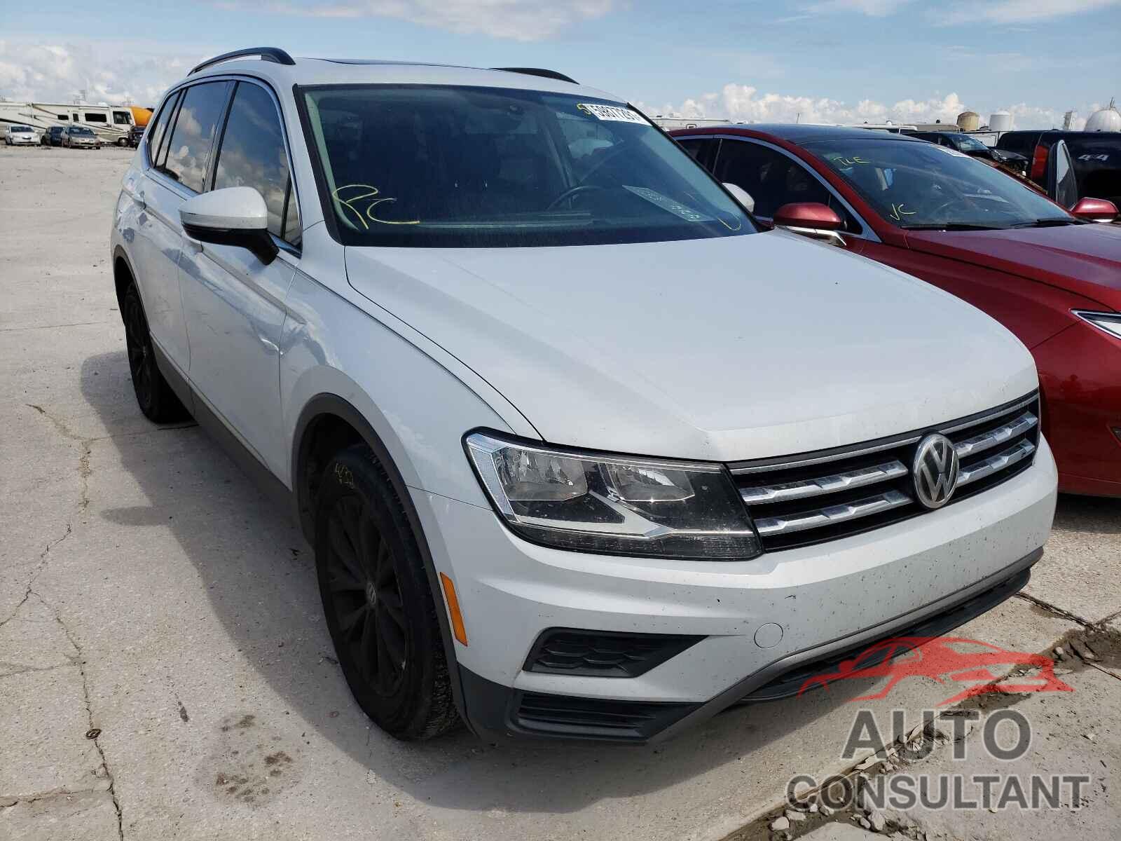 VOLKSWAGEN TIGUAN 2018 - 3VV3B7AX8JM137988