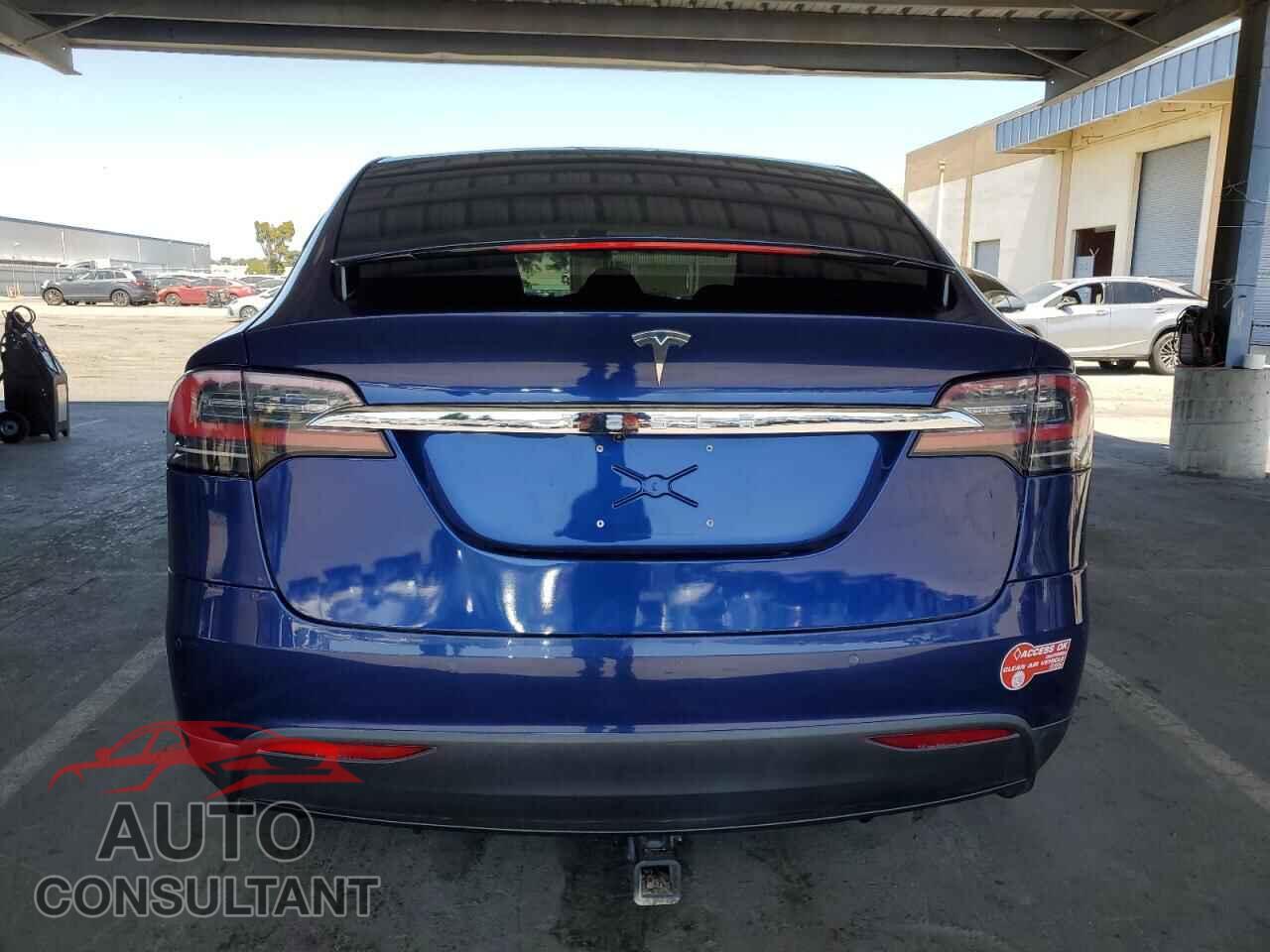 TESLA MODEL X 2017 - 5YJXCDE23HF060312