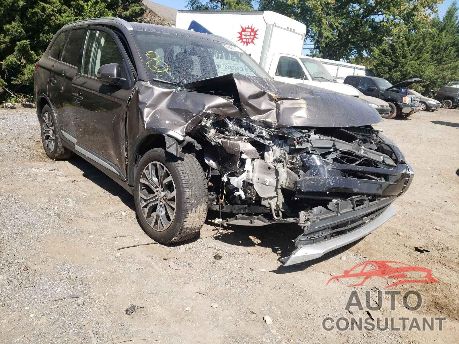 MITSUBISHI OUTLANDER 2017 - JA4AD3A36HZ029829