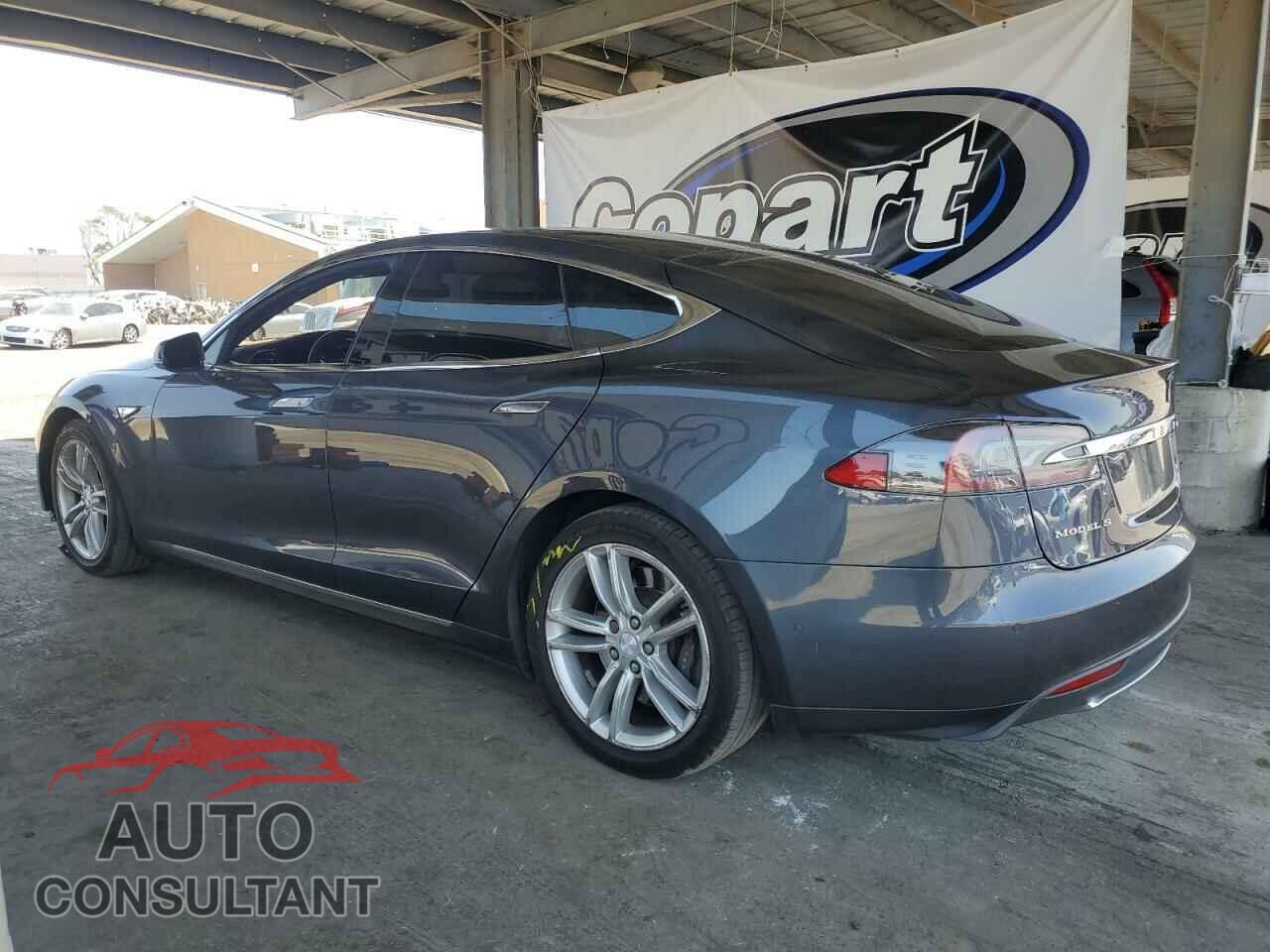 TESLA MODEL S 2015 - 5YJSA1E11FF120249