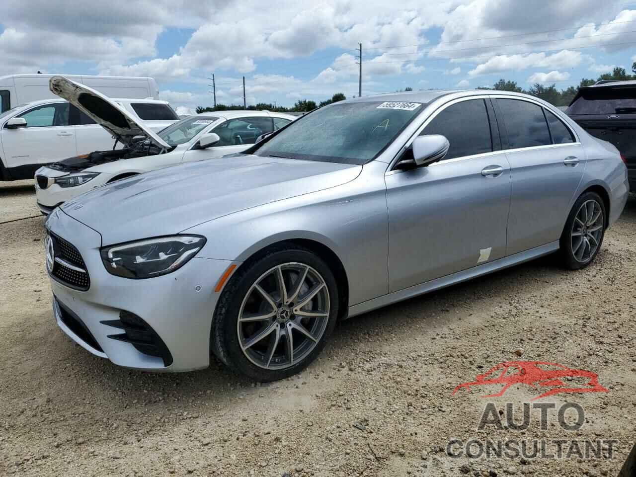 MERCEDES-BENZ E-CLASS 2022 - W1KZF8DB5NB018530