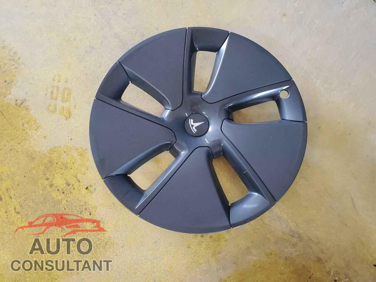 TESLA MODEL 3 2022 - 5YJ3E1EA7NF370392