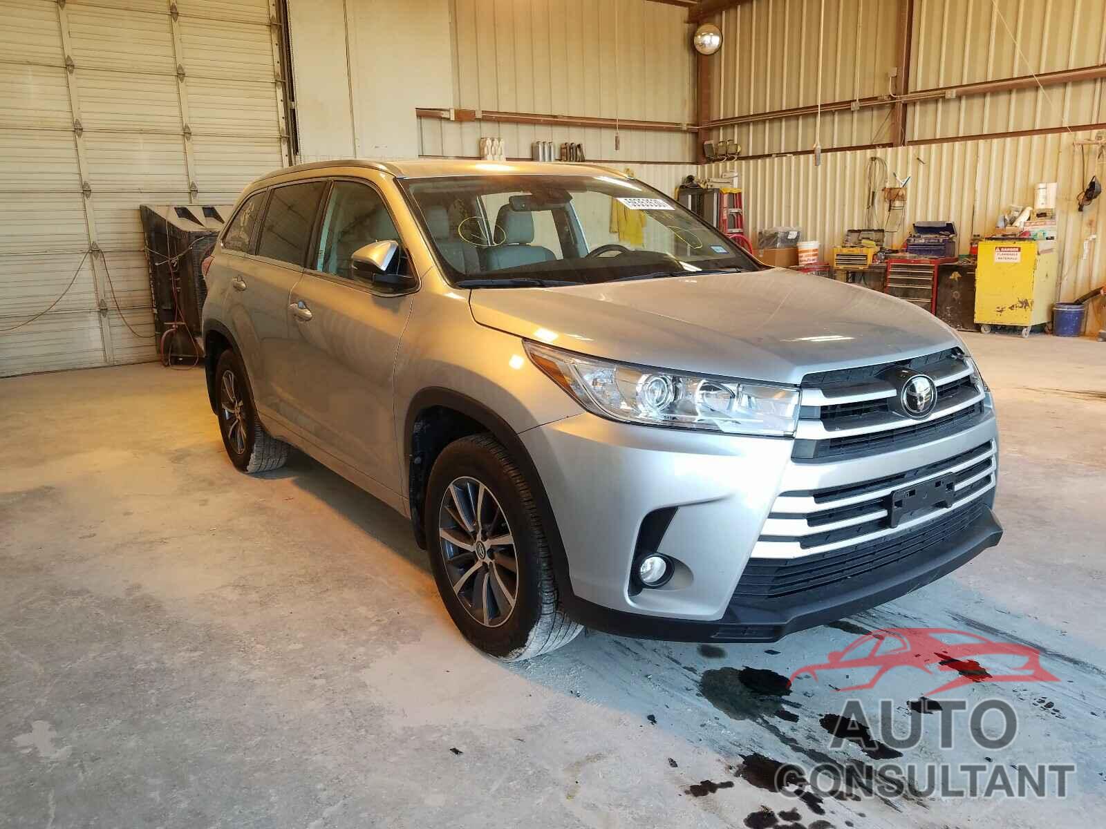 TOYOTA HIGHLANDER 2018 - 5TDKZRFH7JS270227