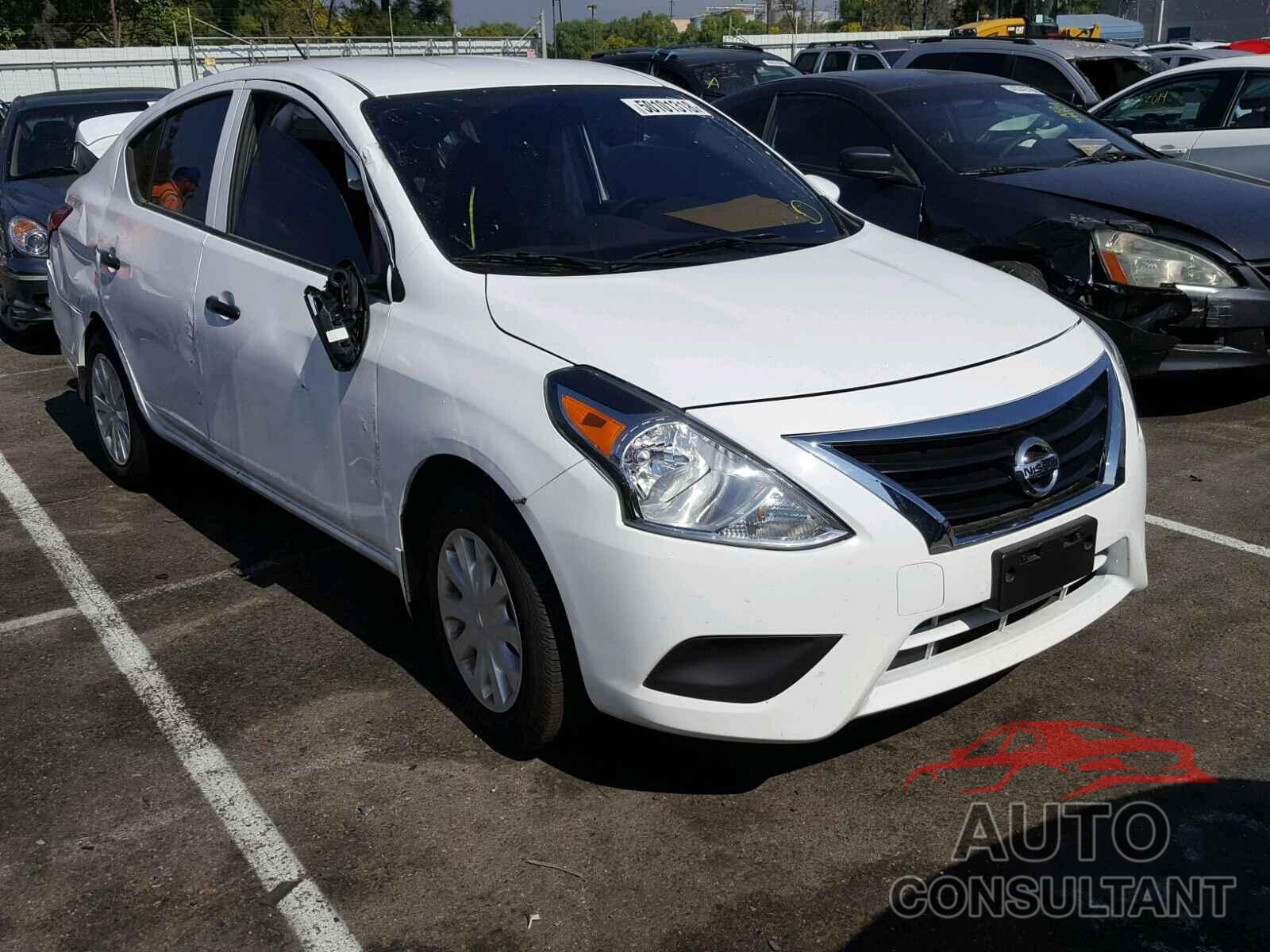 NISSAN VERSA 2018 - 3N1CN7AP5JL859062