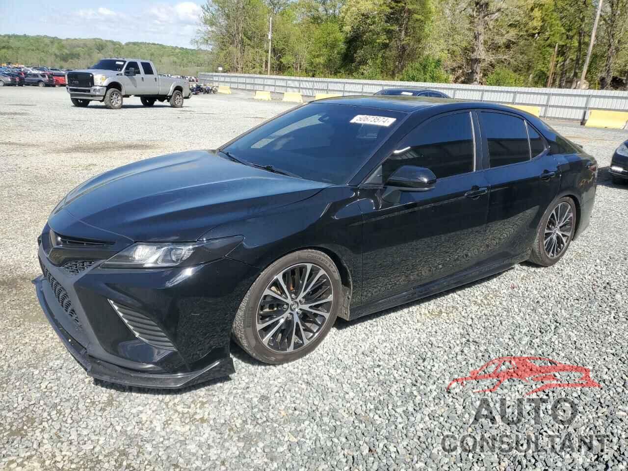 TOYOTA CAMRY 2018 - 4T1B11HK6JU644710