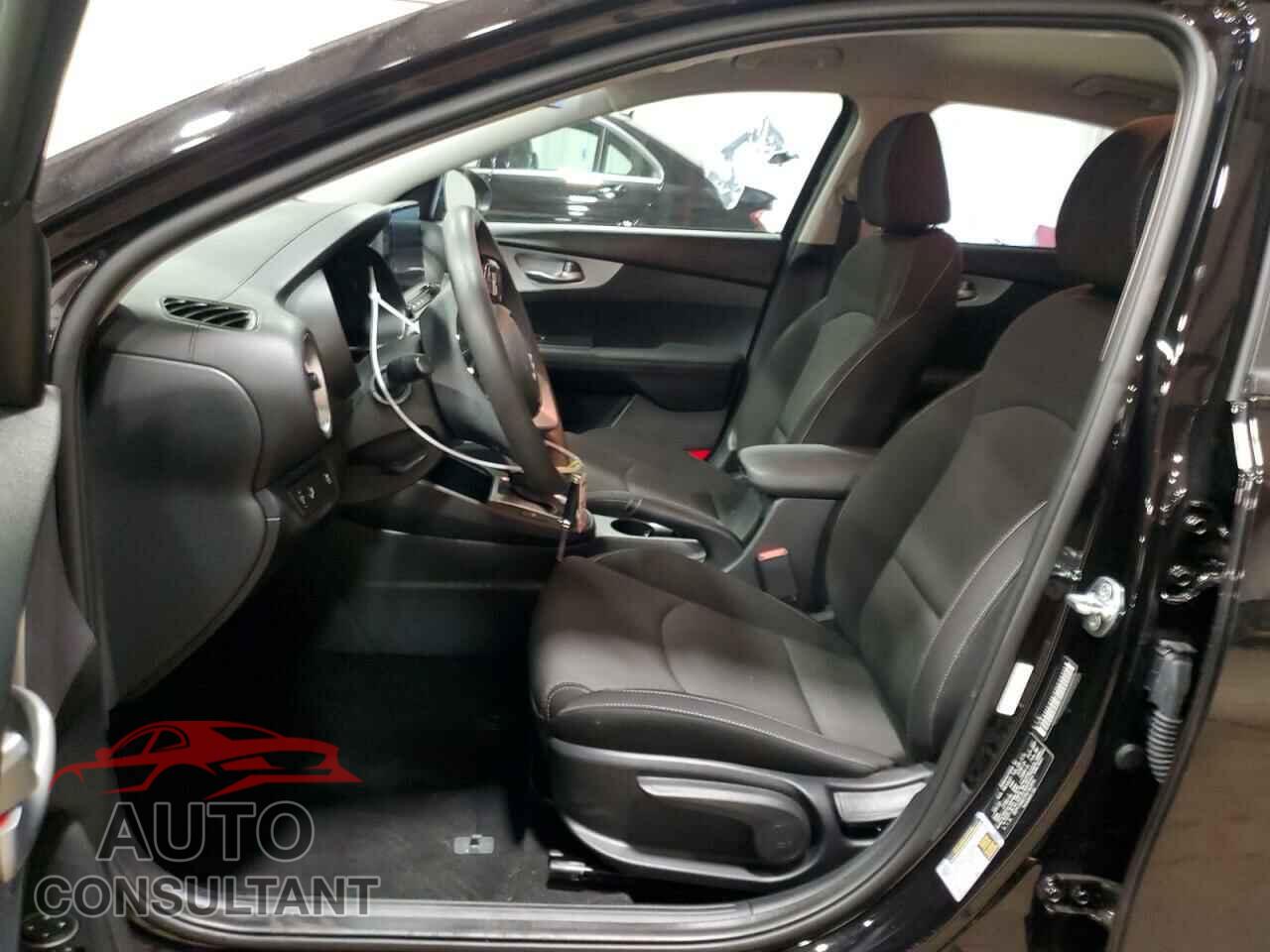 KIA FORTE 2023 - 3KPF24AD7PE542856