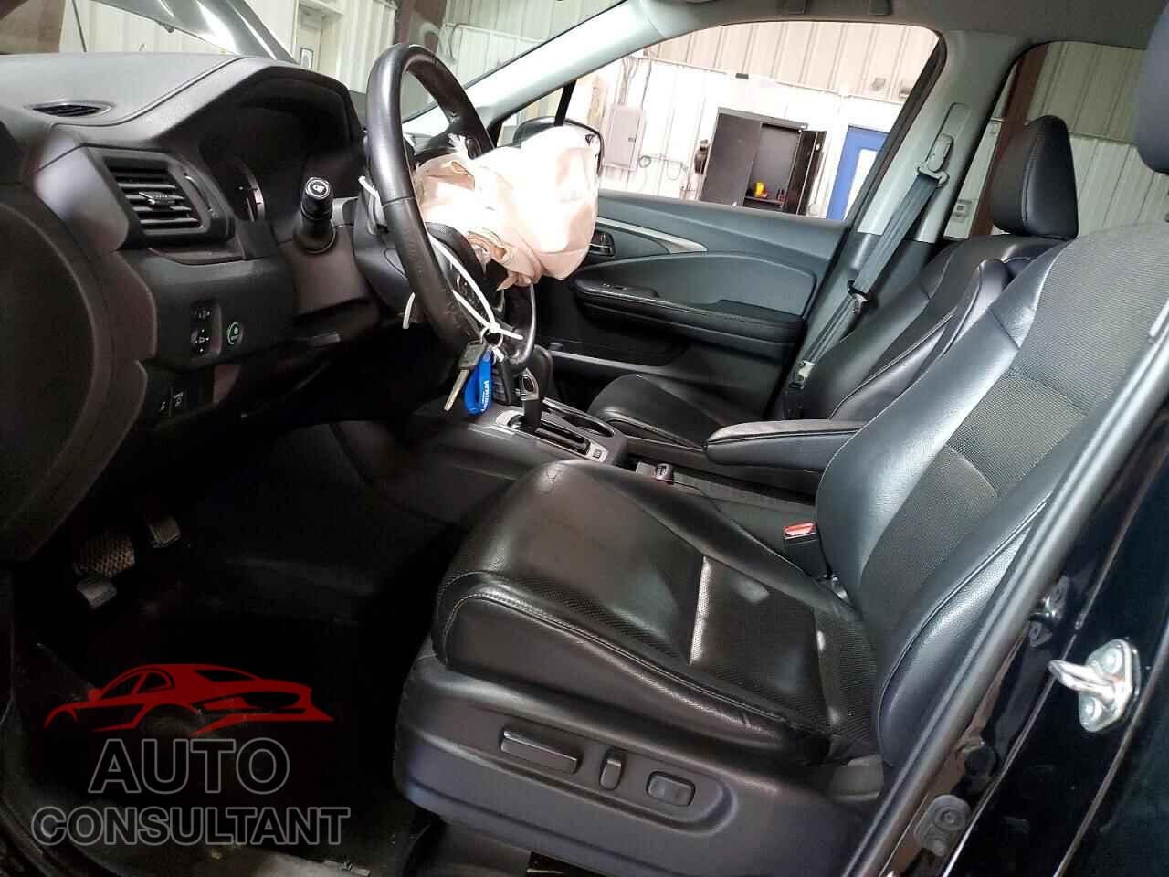 HONDA RIDGELINE 2018 - 5FPYK3F69JB005122