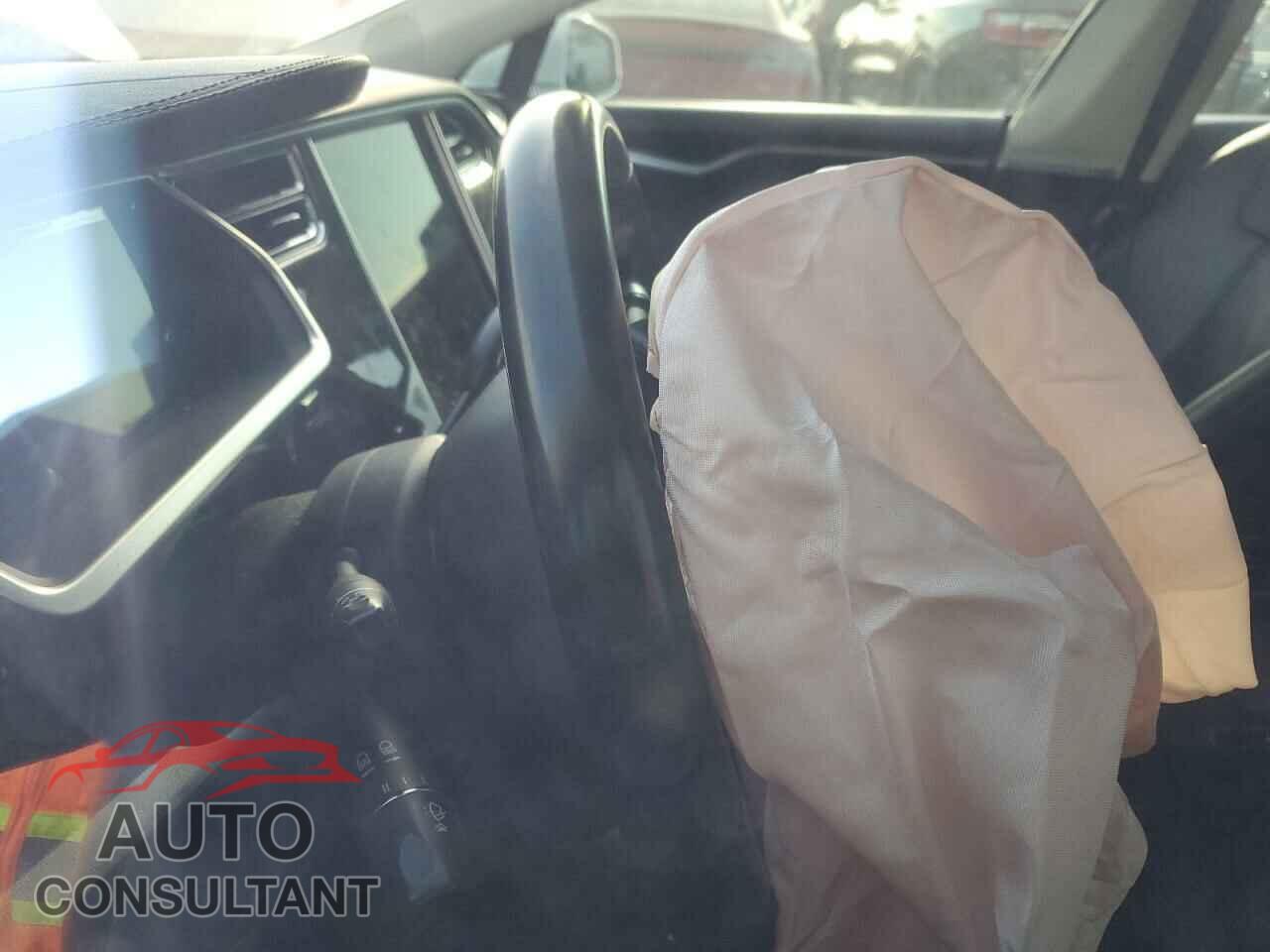 TESLA MODEL S 2013 - 5YJSA1CG0DFP03870