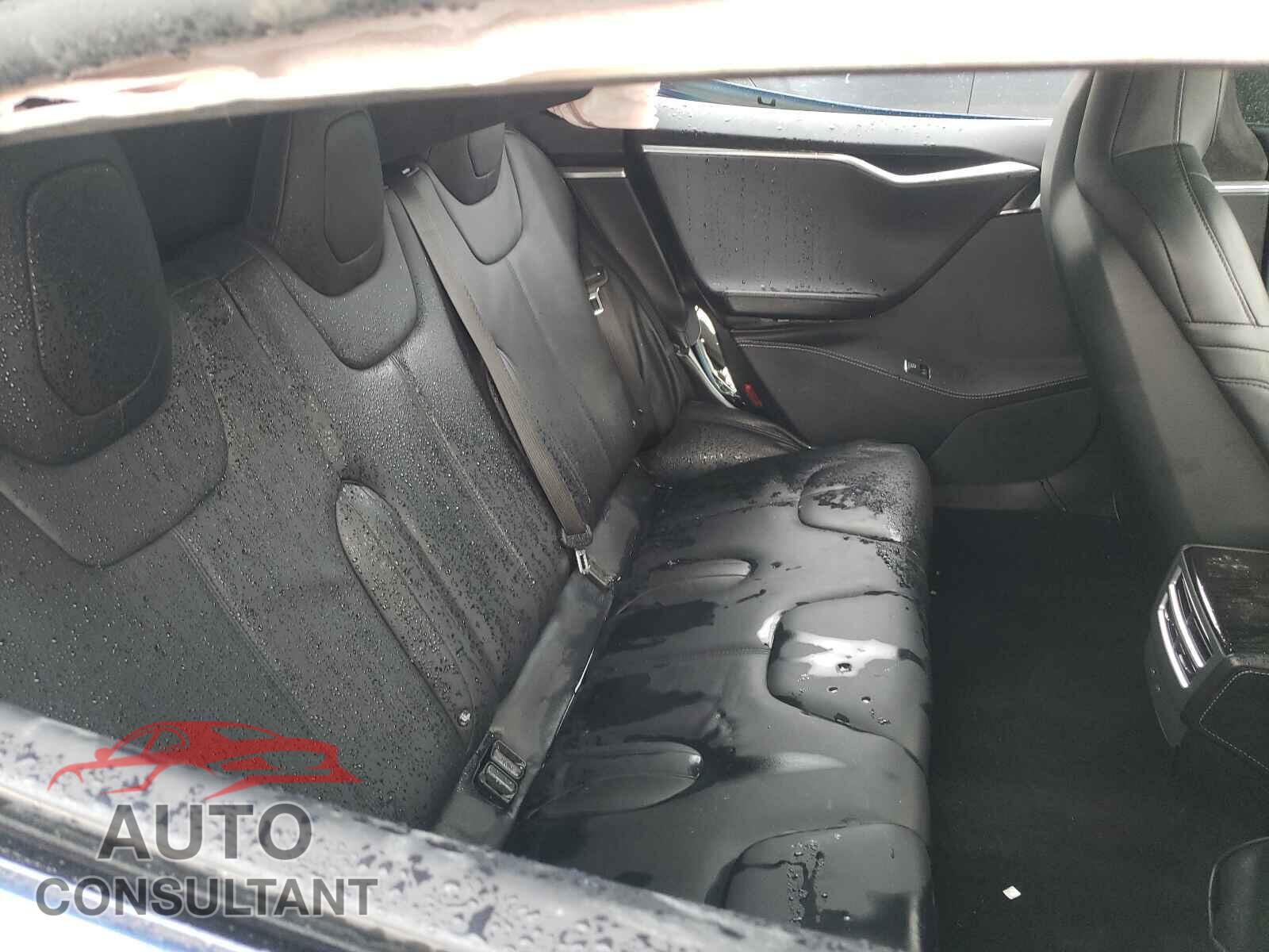 TESLA MODEL S 2016 - 5YJSA1E13GF158194