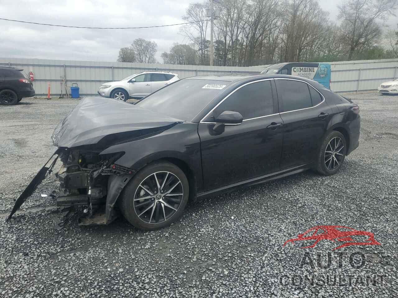 TOYOTA CAMRY 2022 - 4T1G11AK4NU645716