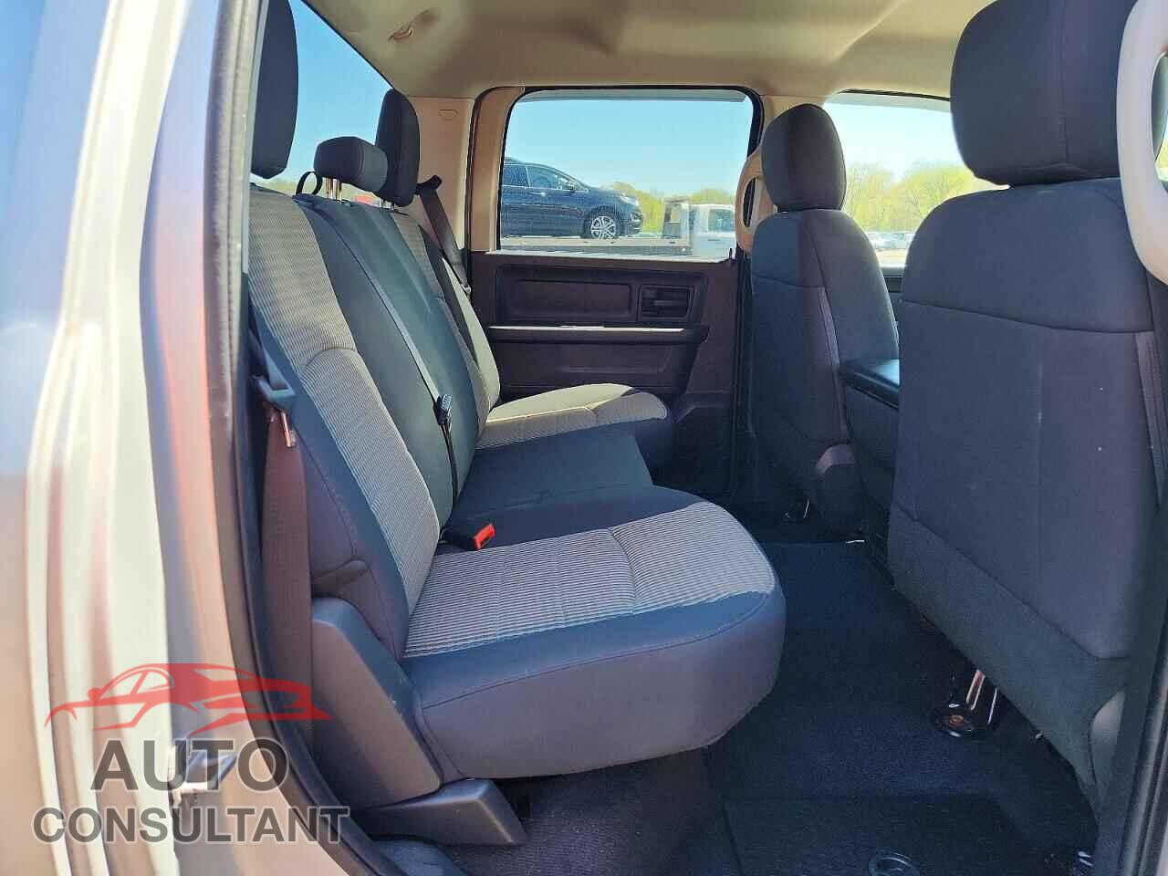 DODGE RAM 1500 2012 - 1C6RD7KT9CS251532