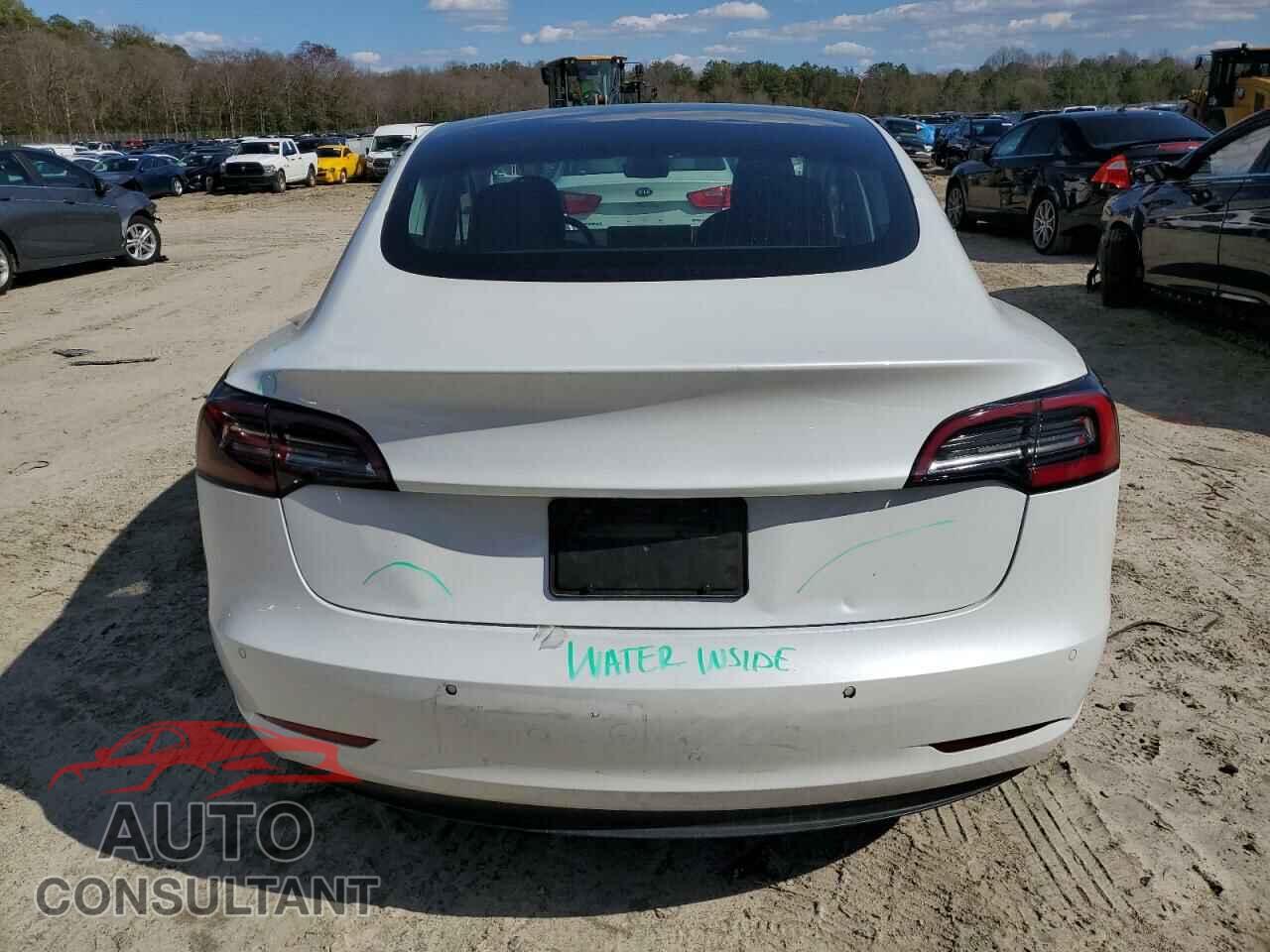 TESLA MODEL 3 2020 - 5YJ3E1EC3LF587002