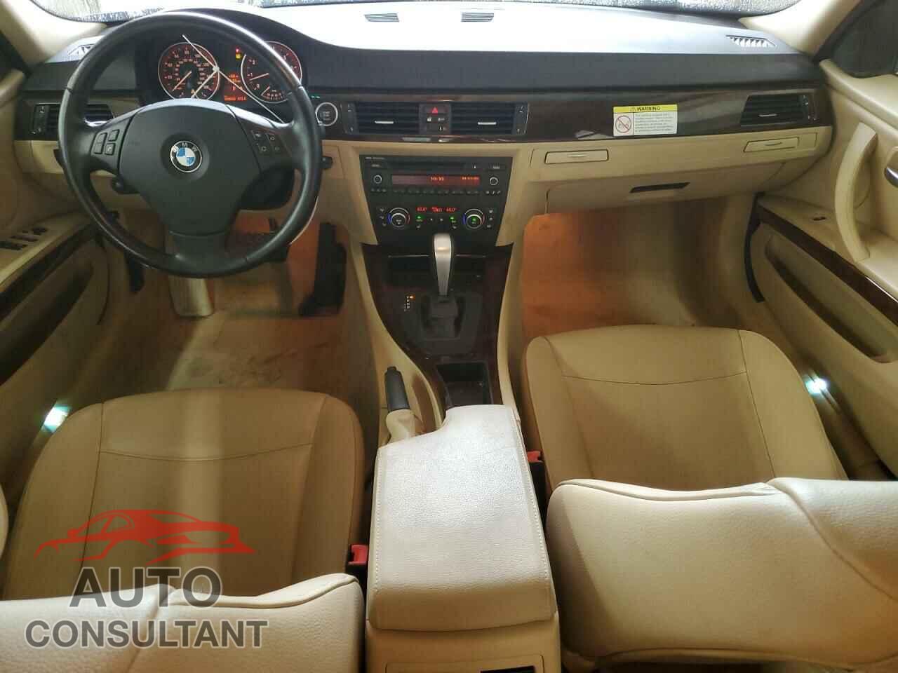 BMW 3 SERIES 2011 - WBAPH7G50BNN07677