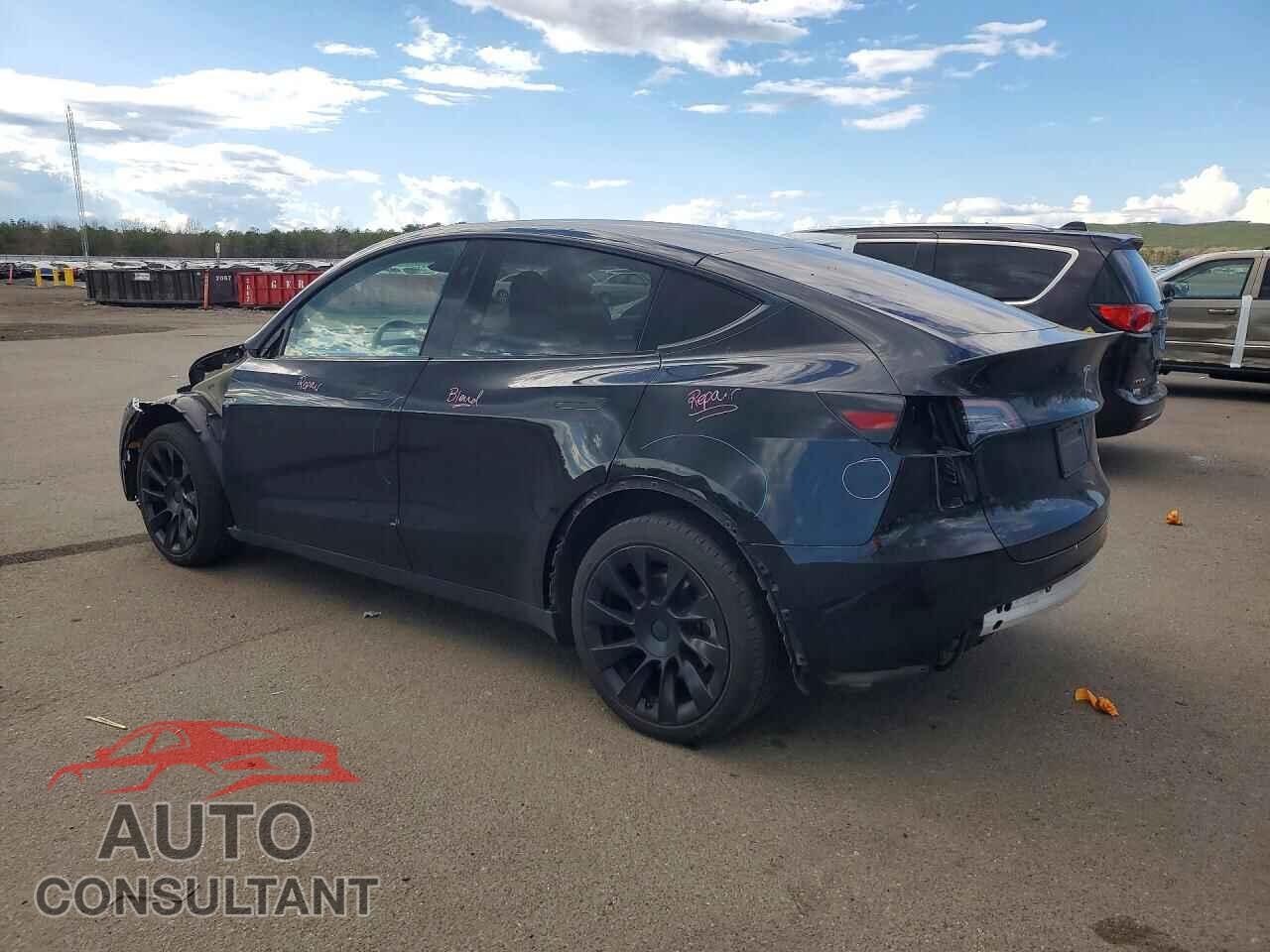 TESLA MODEL Y 2023 - 7SAYGDEE2PF834098