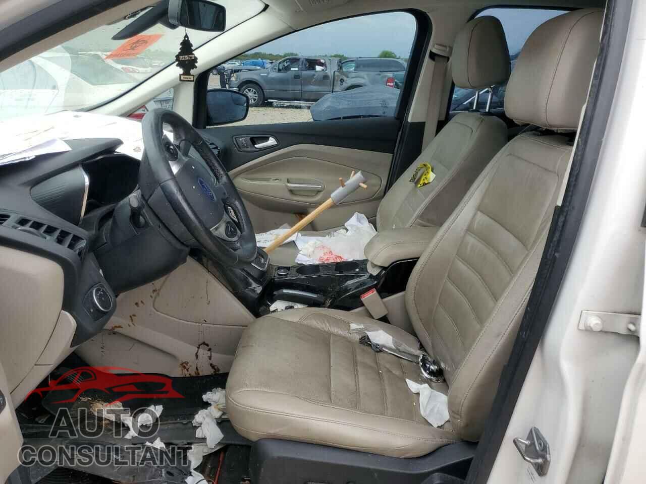 FORD CMAX 2017 - 1FADP5DU3HL115196
