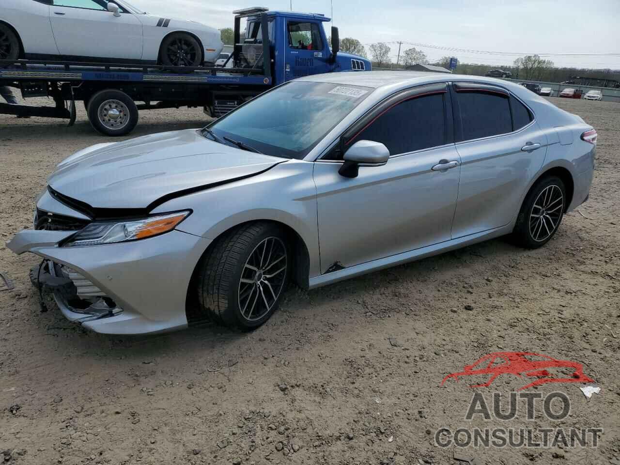 TOYOTA CAMRY 2018 - 4T1B11HK7JU032547