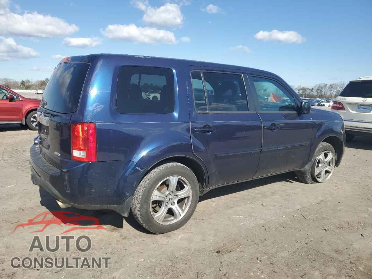HONDA PILOT 2013 - 5FNYF4H50DB079251