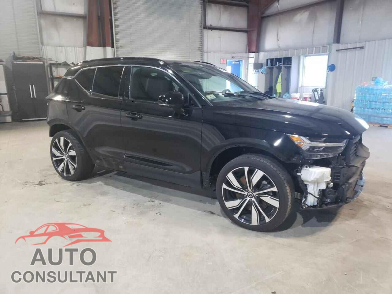 VOLVO XC40 2021 - YV4ED3UR0M2582001