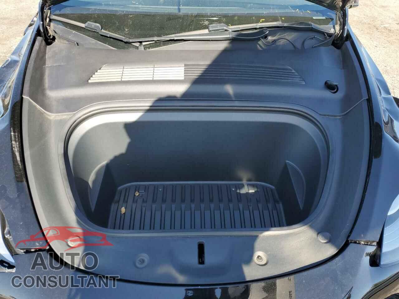 TESLA MODEL Y 2020 - 5YJYGDEEXLF046497