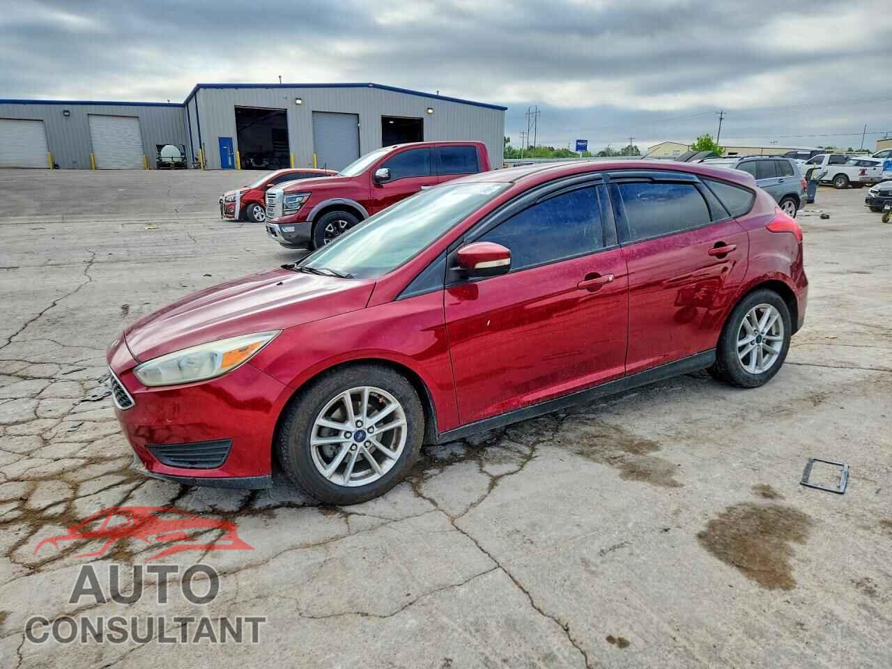 FORD FOCUS SE 2015 - 1FADP3K24FL210286