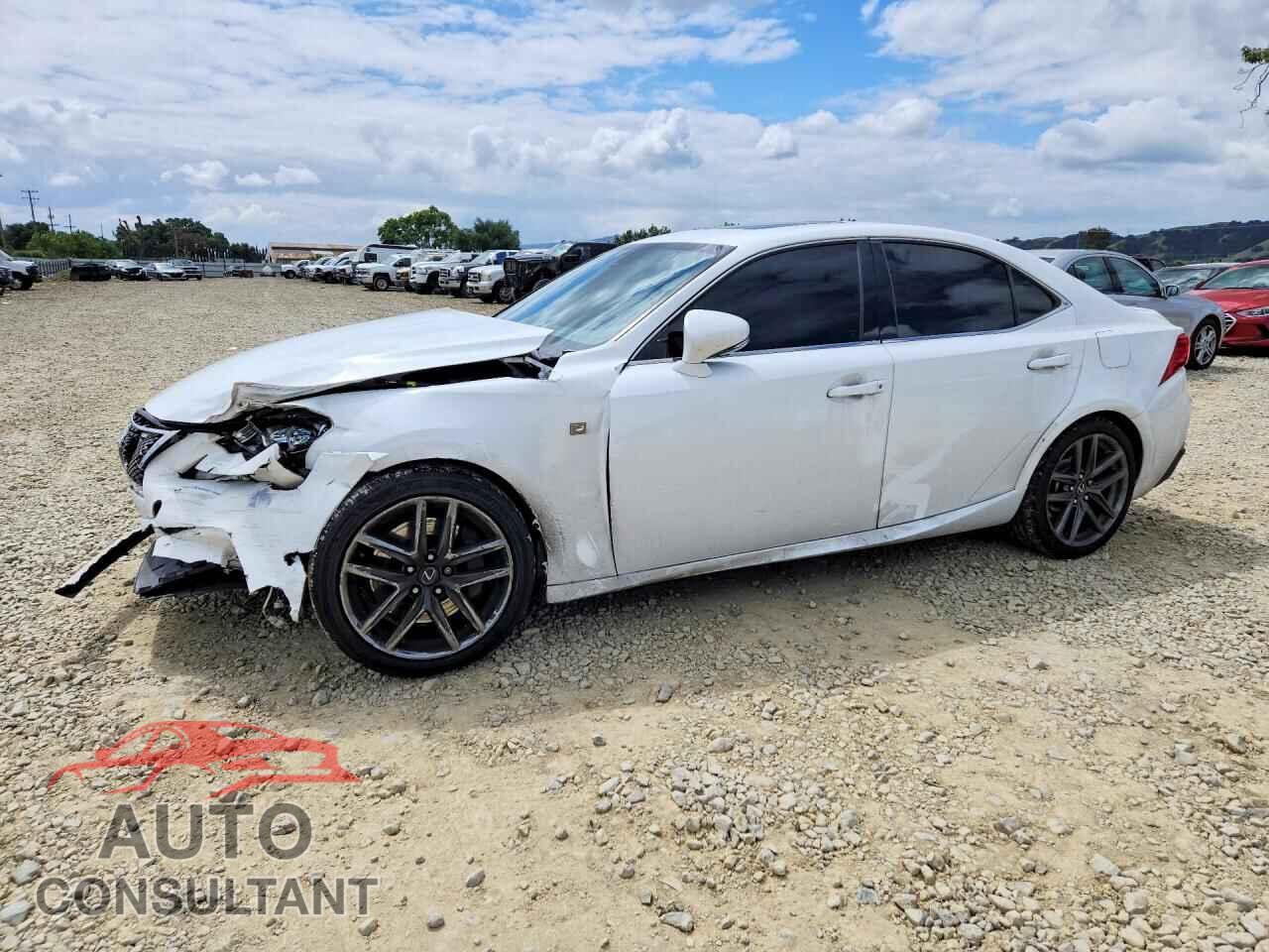 LEXUS IS 2014 - JTHBE1D22E5004815
