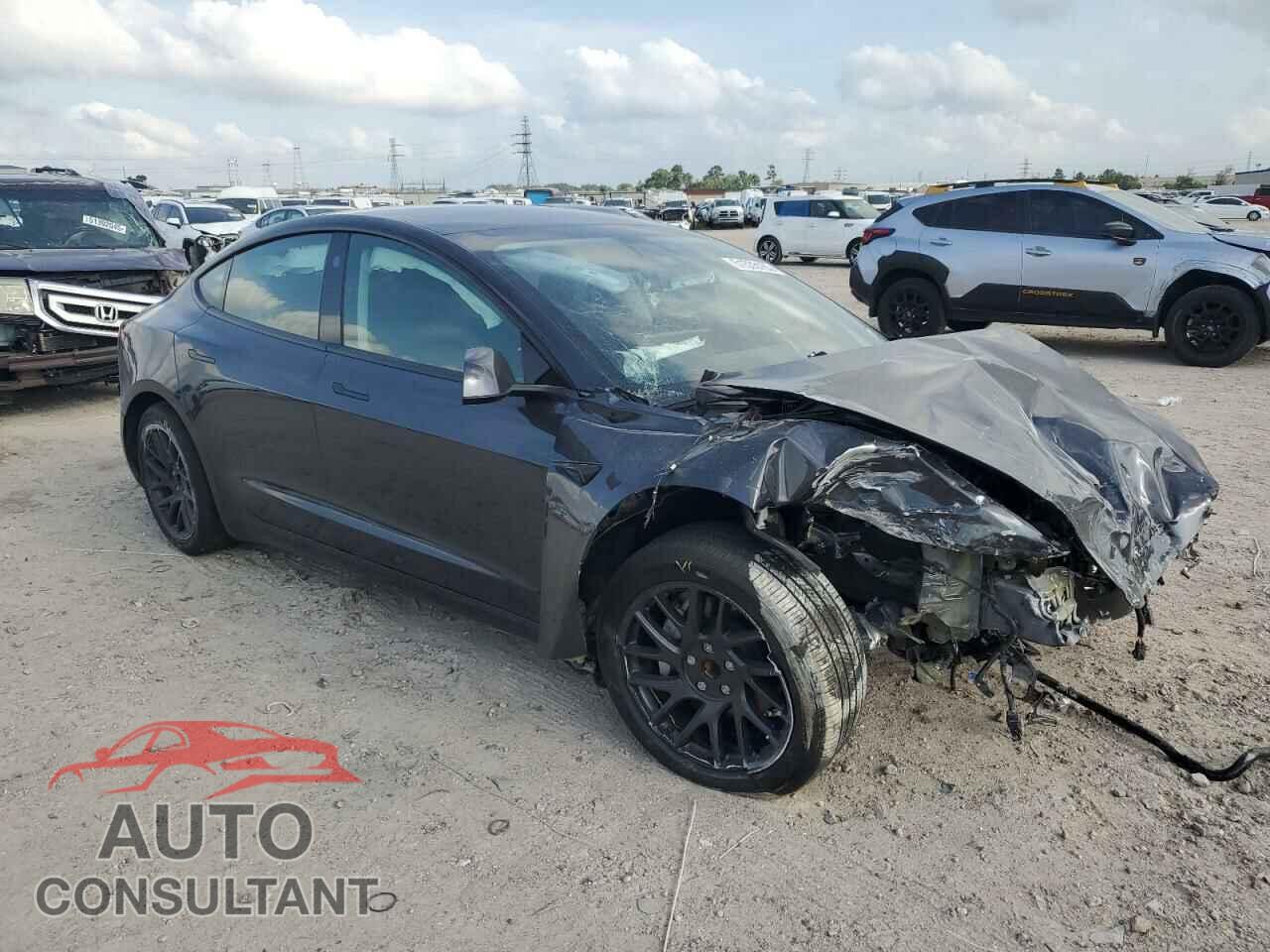 TESLA MODEL 3 2024 - 5YJ3E1EA5RF741345