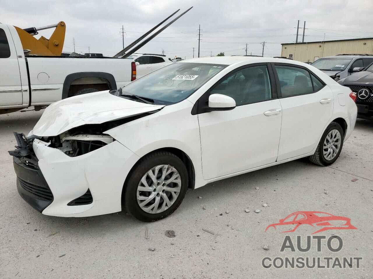 TOYOTA COROLLA 2017 - 5YFBURHE3HP596899