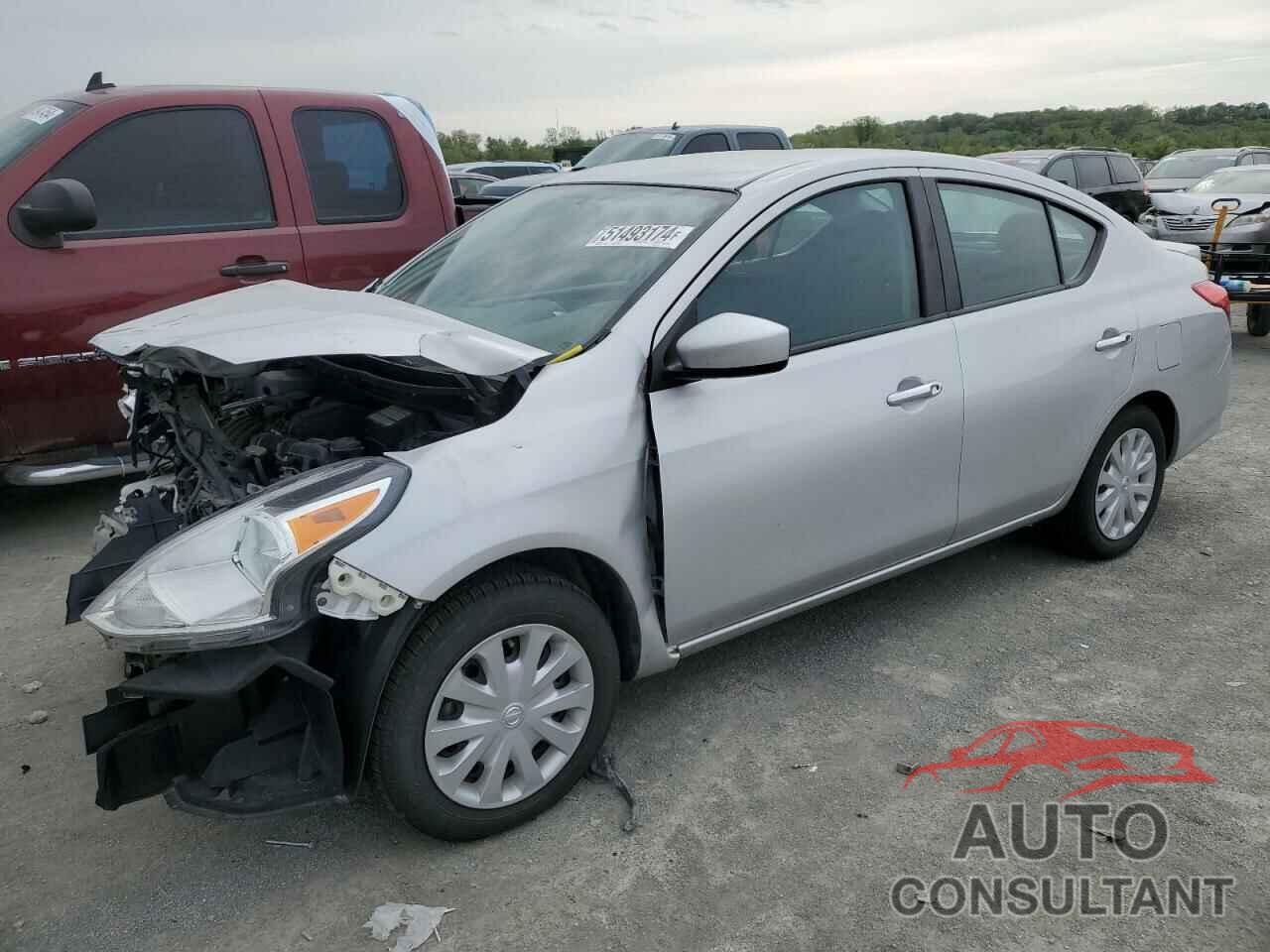 NISSAN VERSA 2018 - 3N1CN7AP8JL887552