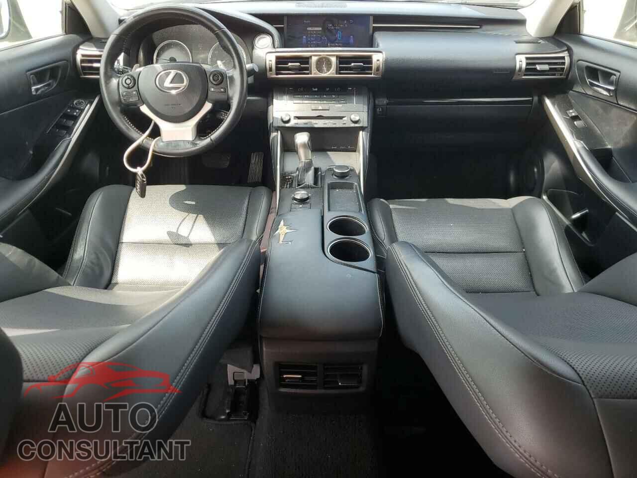 LEXUS IS 2016 - JTHBA1D29G5010612
