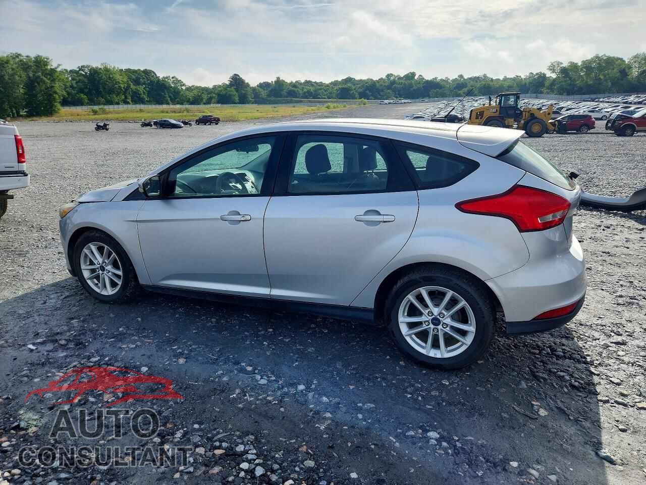 FORD FOCUS 2015 - 1FADP3K21FL325752