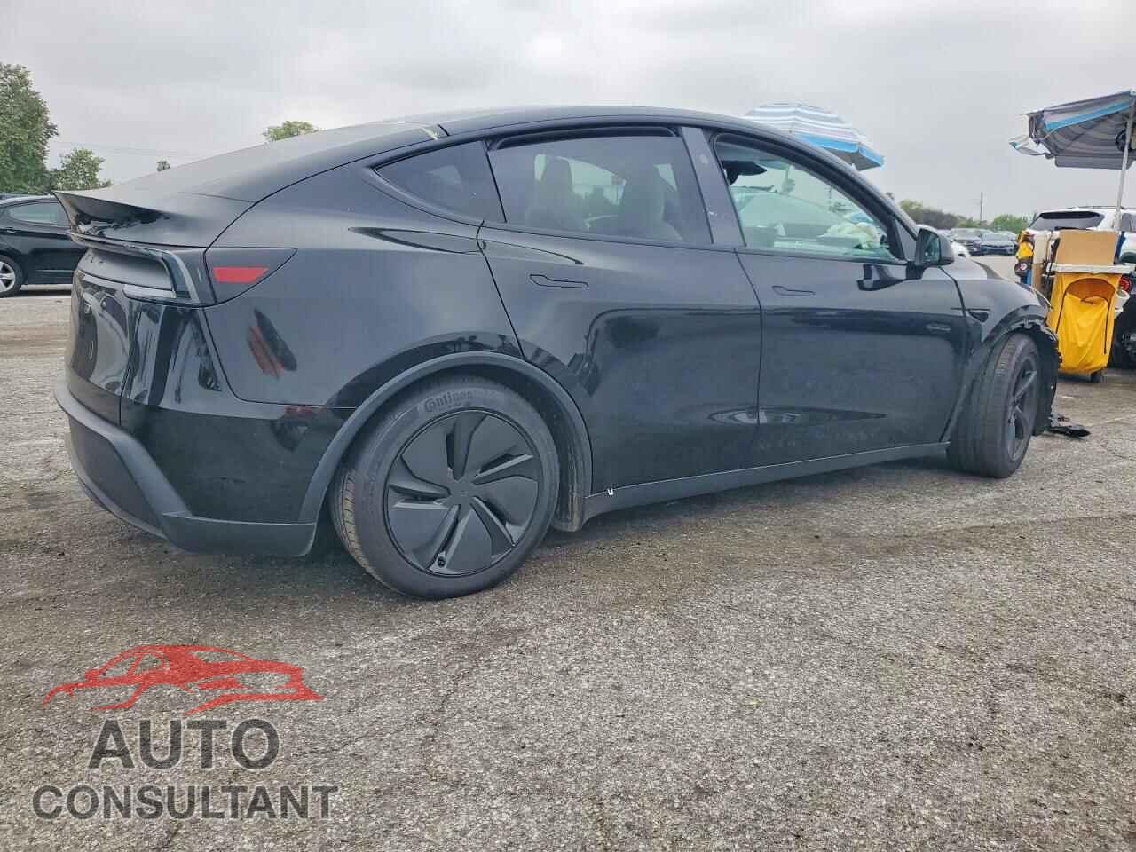 TESLA MODEL Y 2026 - 7SAYGDEDXTF565401