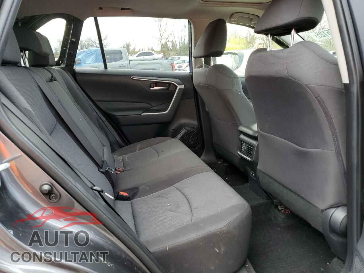 TOYOTA RAV4 2019 - JTMP1RFV5KD045496
