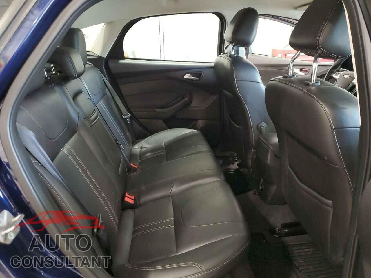 FORD FOCUS 2012 - 1FAHP3M22CL152012